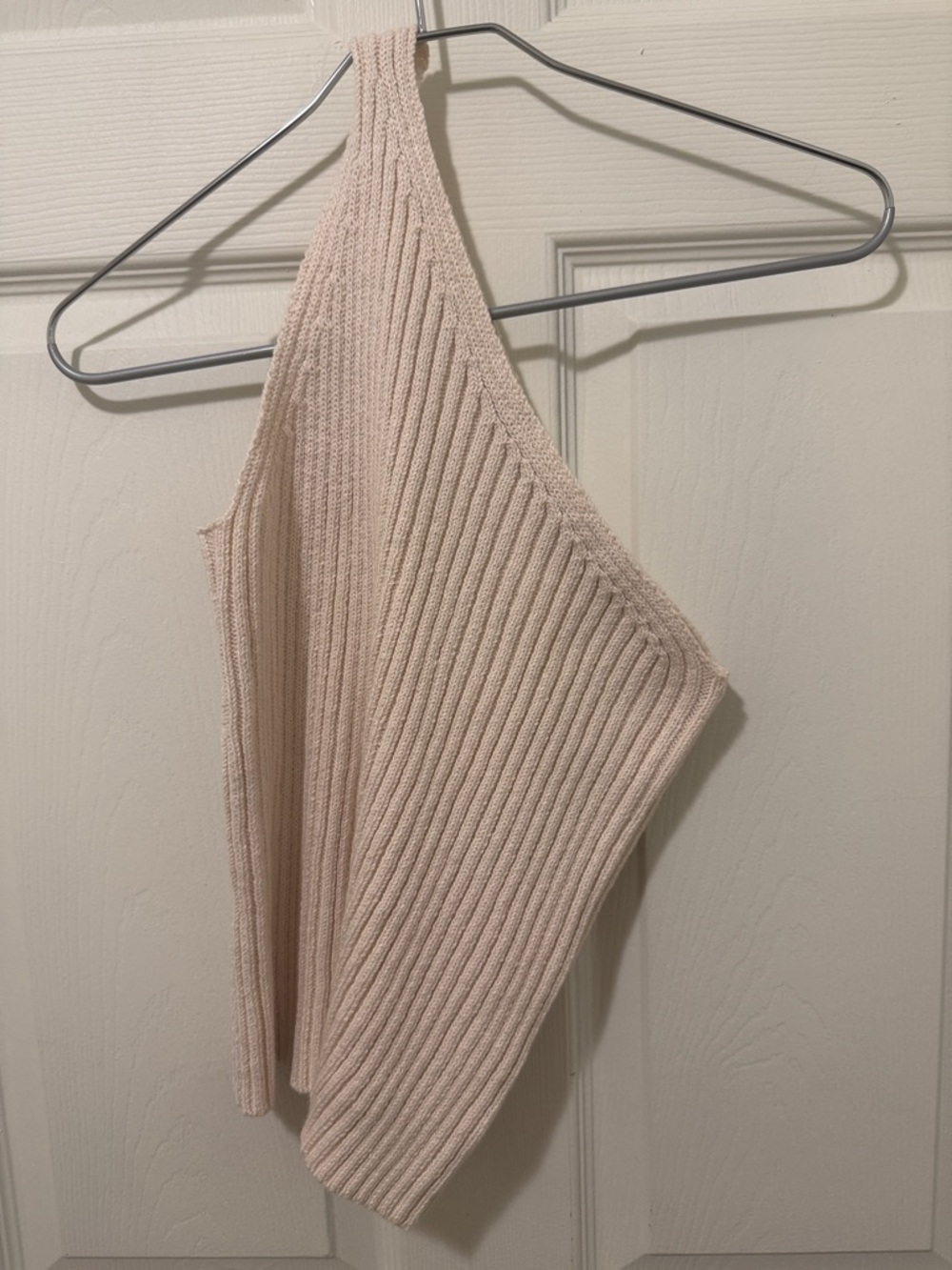 ONE GREY DAY Medium Cream Ribbed one shoulder Top.